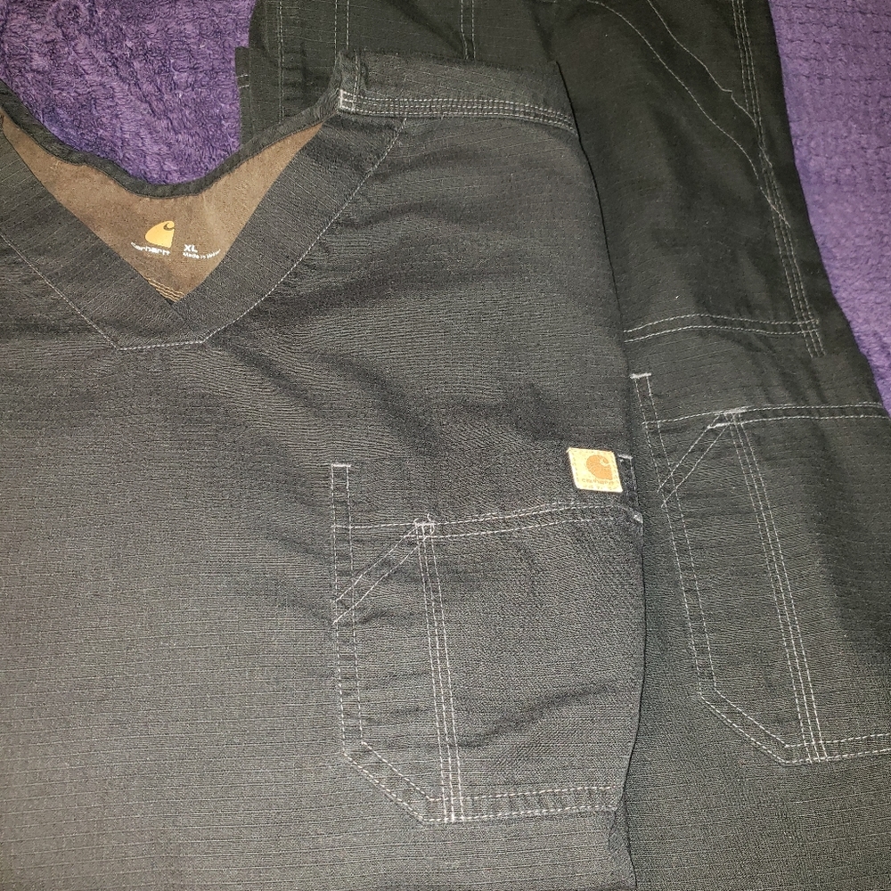 Carhartt Mens Scrubs set